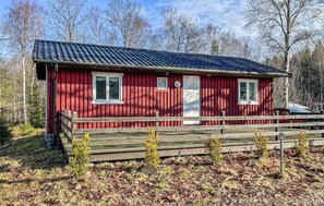 Exterior - 2 bedroom lovely home in Röke (Röke)