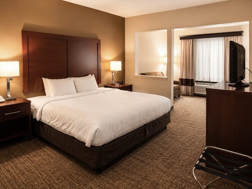 HOTELWORLD INN & SUITES