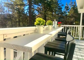 Outdoor dining - Private Mountain Villa with Spa and Tree House (Big Bear, CA)
