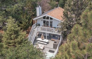 Terrace/patio - Private Mountain Villa with Spa and Tree House (Big Bear, CA)