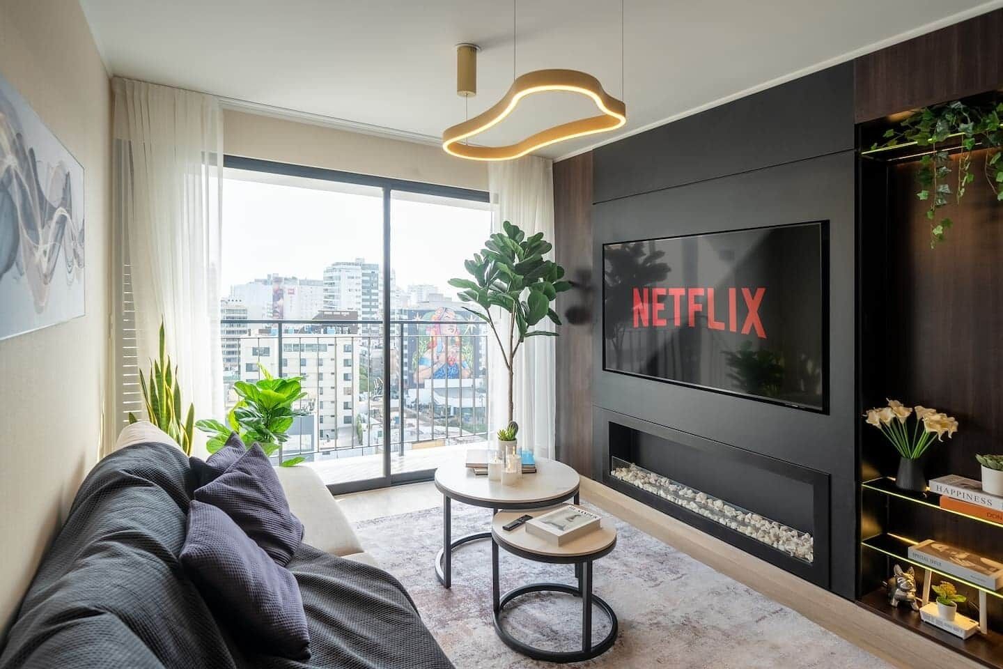 TV, lareira