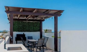 Outdoor dining - Pool, BBQ & a Short Walk to the Malecon (La Paz)