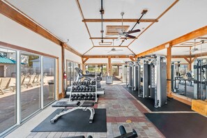 Fitness facility - Awesome 4 Bedroom overlooking Pool / Easy Beach Access (Santa Rosa Beach)