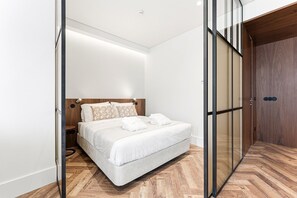 1 bedroom, iron/ironing board, Internet, bed sheets - GuestReady - Santa Barbara Garden House 11 (Braga)