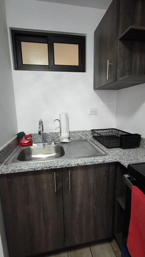Private kitchen - Apartamento completo de 3 habitaciones y amenidades como piscina y gimnasio. (Ciudad de Guatemala)