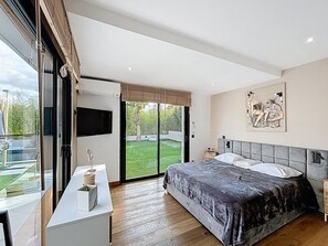 4 bedrooms - Luxury Villa in Grimaud (GRIMAUD)