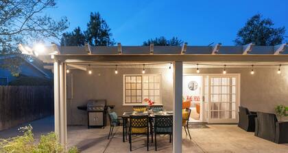 Comfy Single Level House in the West Hills