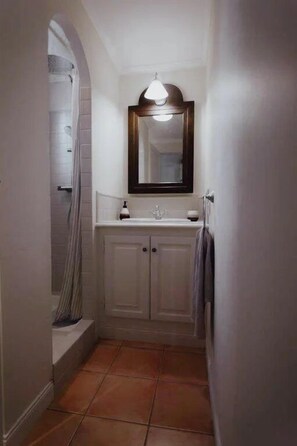 Bathroom - APARTMENT WITH SEA VIEW – DOMAINE DES RESTANQUES, GRIMAUD (GRIMAUD)