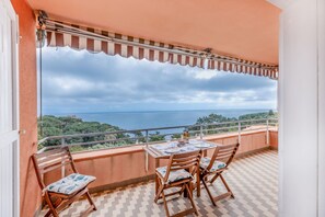 Outdoor dining - Capo d'Arco - Le Mimose Quadrilocale - Capo d'Arco - Le Mimose - Quadrilocale (Rio Marina)