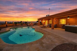 Pool - Date Row Gem - Pool, Spa, Corner Lot, BBQ, Comfort (Lake Havasu City)
