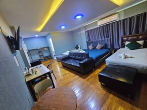 Family King & Twin 4 people | Bed sheets - GrabSleepHotel Donmueang Airport (Bangkok)