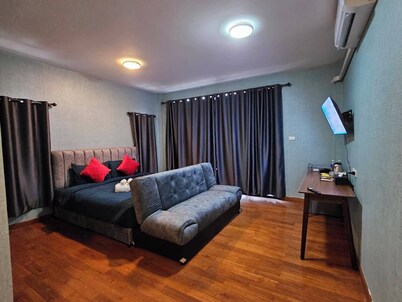 GrabSleepHotel Donmueang Airport