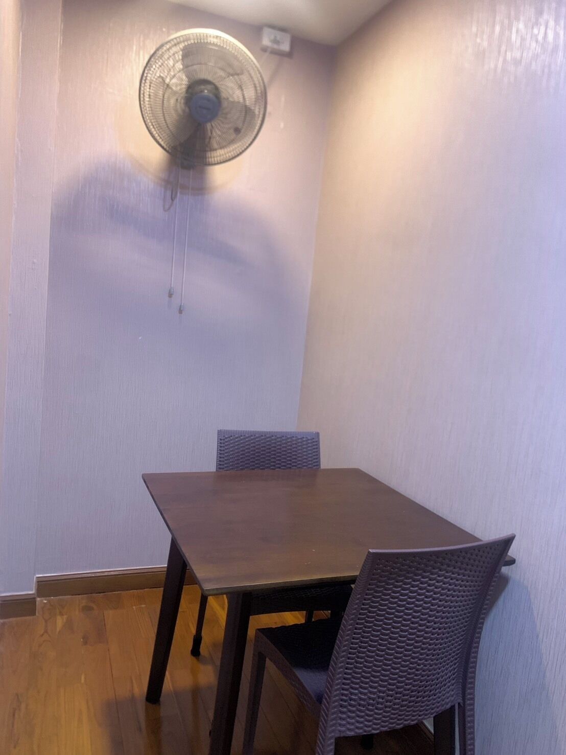 Family Room 6 people | Dining