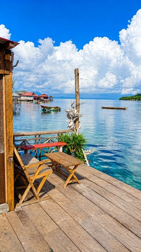 Nur Homestay Mini Resto and Souvenir