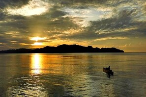 Standard Double Room, Patio, Ocean View | Miscellaneous - Nur Homestay Mini Resto and Souvenir (Central Sulawesi)