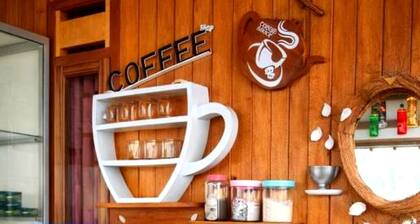 Nur Homestay Mini Resto and Souvenir