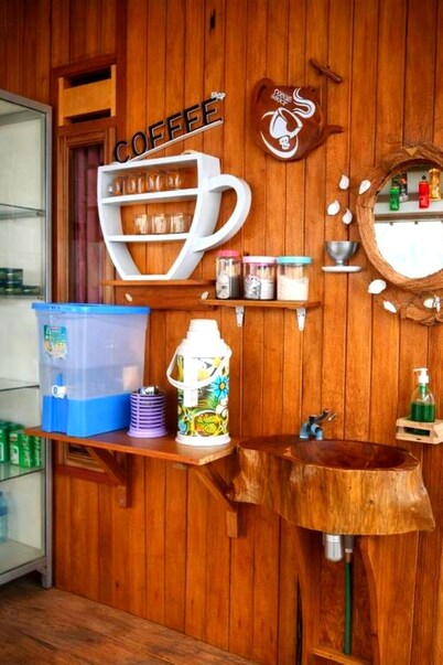 Nur Homestay Mini Resto and Souvenir