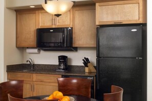 Private kitchen - GREAT 1 BR Villa at Sheraton Desert Oasis
Avail March 21-28 only (Scottsdale)