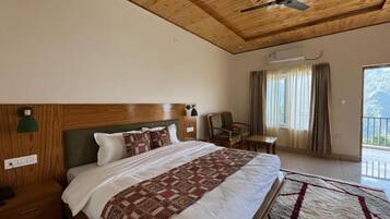 Kahden hengen huone (yksi tai kaksi sänkyä)