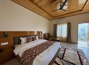 Room - Vistaar Hotels & Resorts (Chamba)