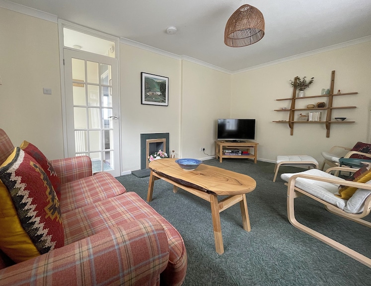 16 Manesty View - A Bungalow That Sleeps 4 Guests In 2 Bedrooms - Keswick