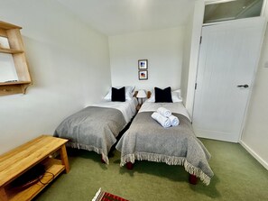 2 bedrooms, free WiFi, bed sheets
