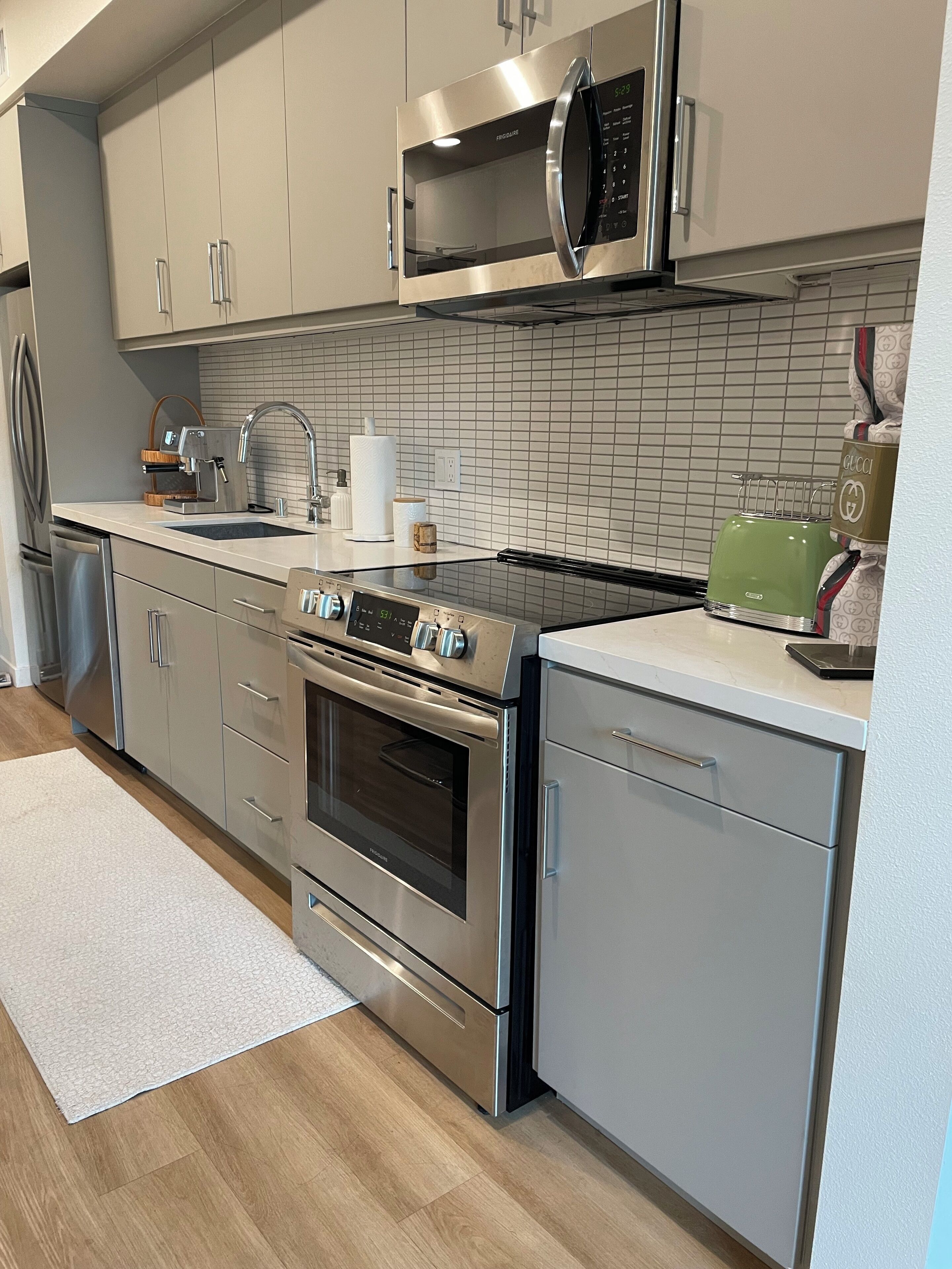 Microwave, oven, stovetop, dishwasher