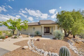 Exterior - Near Trails: Luxe Mountain-View Retreat in Tucson! (Tucson)