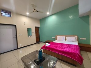 Superior Room - Aura Villa (Oriya)
