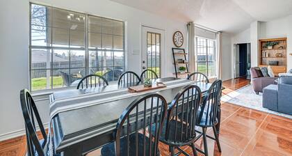 10 Mi to Fort Hood: Family Home w/ Backyard