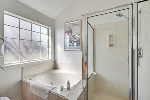Hair dryer, towels - 10 Mi to Fort Hood: Family Home w/ Backyard (Harker Heights)
