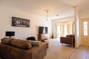 House | Living area - Indulge - Private Pine (Mildura)