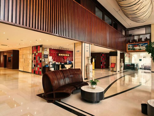 Moonlight International Hotel - Shangri-La Dukezong Ancient City