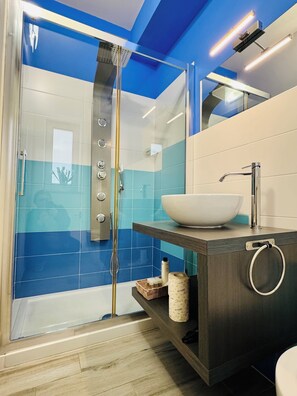 Kamar Double atau Twin | Kamar mandi