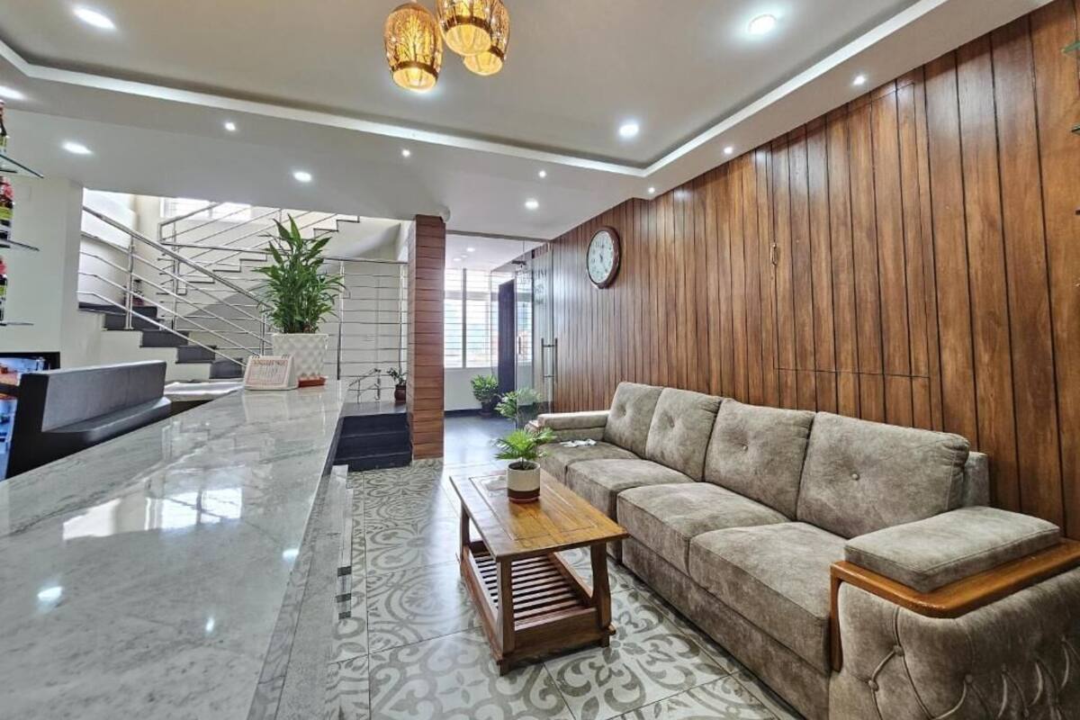 スタンダード ダブルルーム 冷房 | ロビー