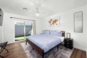 1 bedroom, iron/ironing board, WiFi, bed sheets - Fox Tail Retreat in the Heart of Downtown Phoenix (Phoenix)