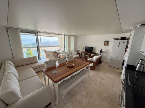 Serene 2-bedroom house with AC in beautiful Bodrum