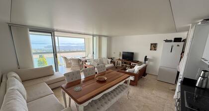 Serene 2-bedroom house with AC in beautiful Bodrum