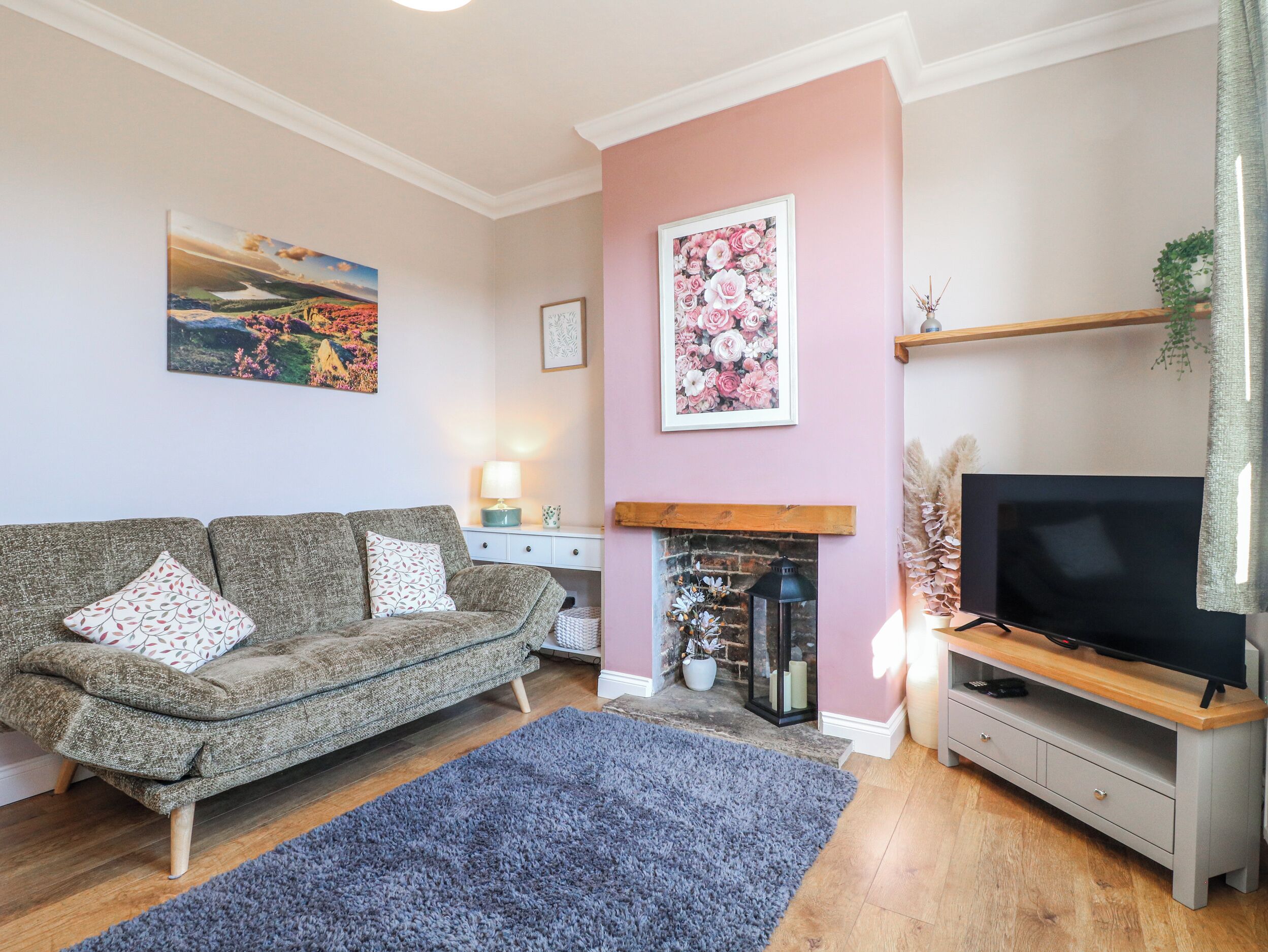 Cottage | Interior