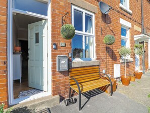 Exterior detail - Hill View Cottage (Ashbourne)