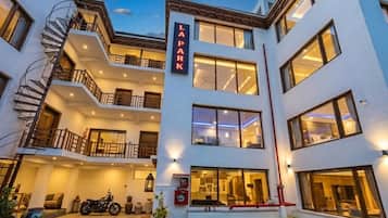 Fachada da propriedade