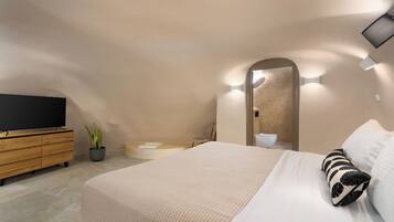 Litheos Luxury Cave Villa