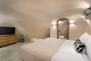 Litheos Luxury Cave Villa