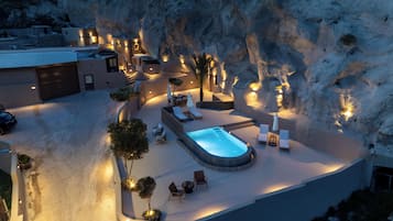 Two Bedroom Cave Villa with Sea View and Private Pool | Terrasse/Patio