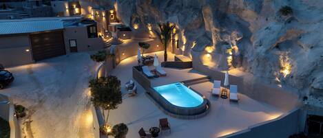 Two Bedroom Cave Villa with Sea View and Private Pool | Terrace/patio