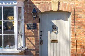 Exterior detail - Period Charm in the Heart of the Cotswolds (Gloucestershire)