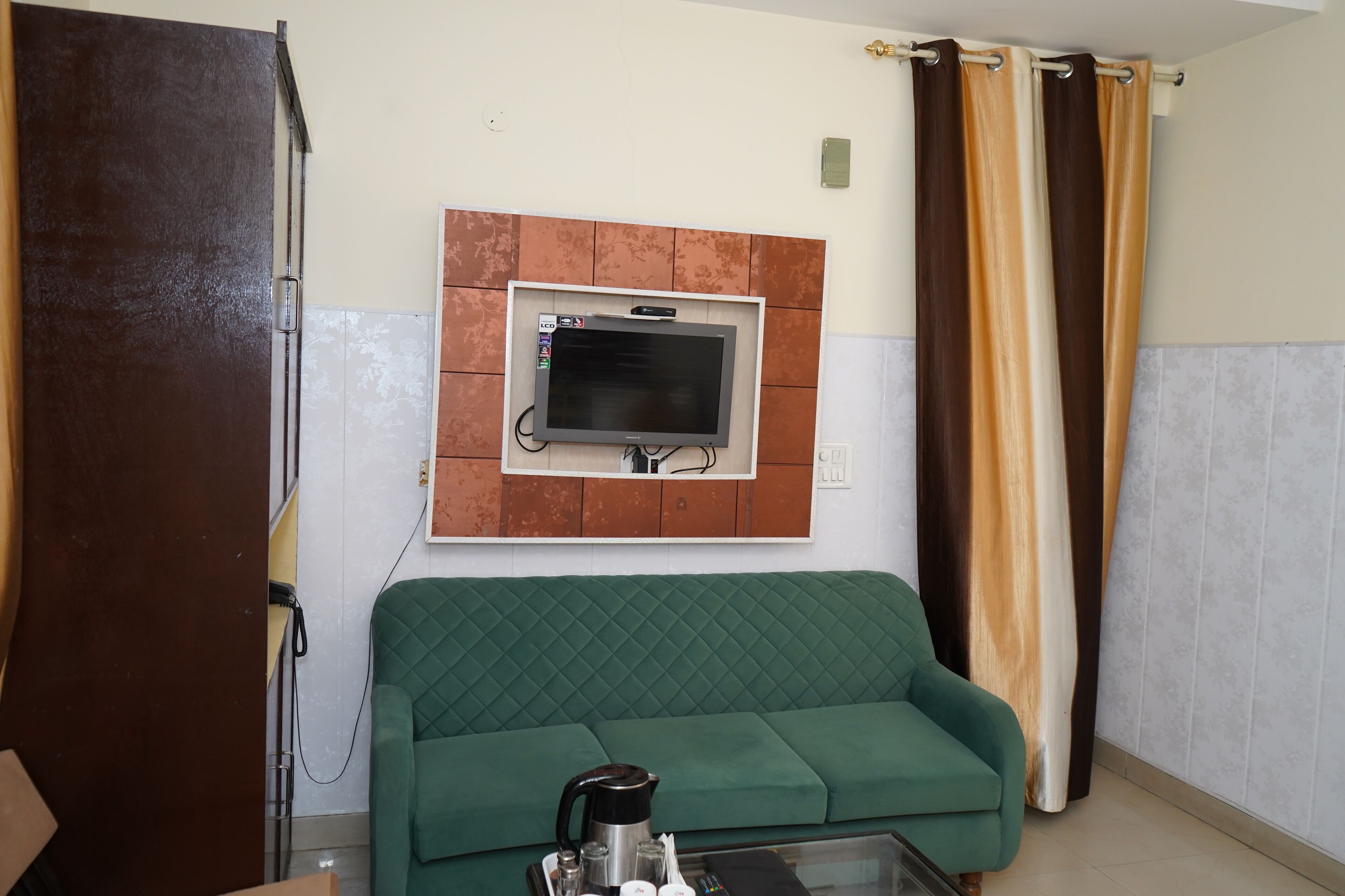 Superior Double Room | Living area
