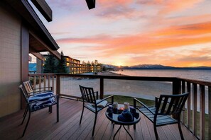 Property grounds - Lakefront Condo + Views + Near Dining and Skiing | Beach Front Perch (South Lake Tahoe)