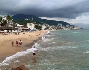 Beach - Modern and Cozy Rustic Loft (Puerto Vallarta)