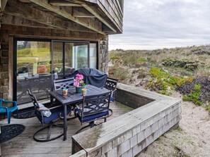 屋外ダイニングエリア